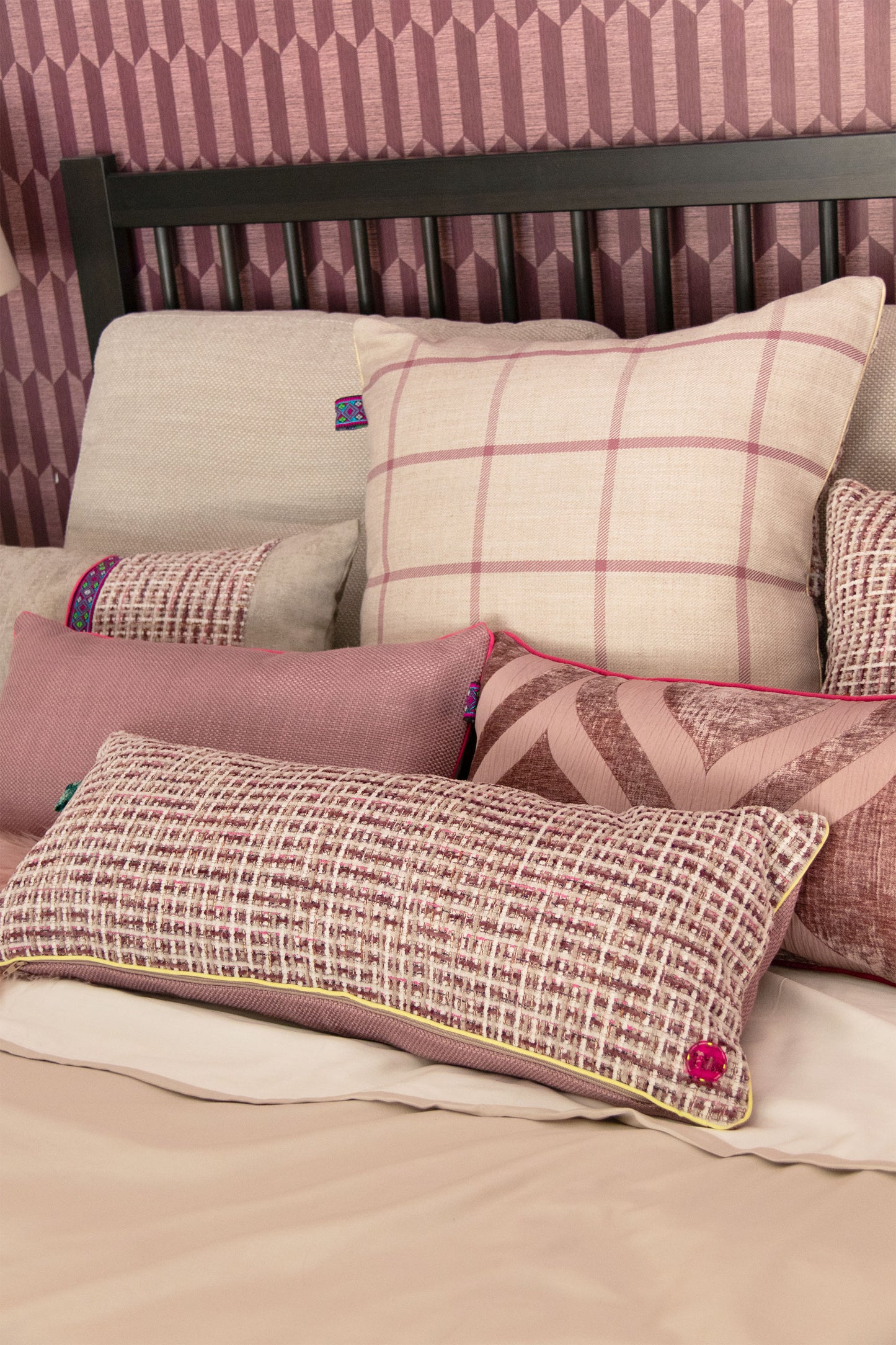 Jadore_Lux_Blush_Yellow_sfeer bed